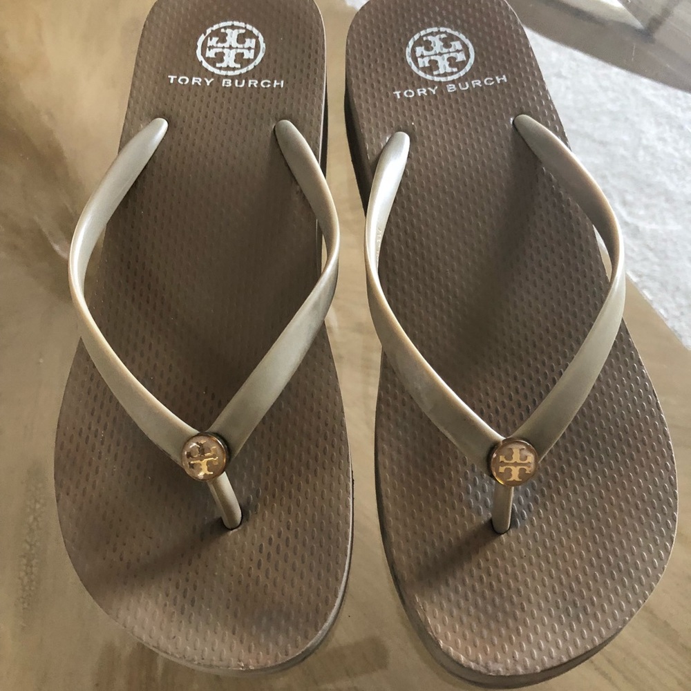 Tory Burch - Picture 2 of 3